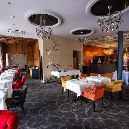 Szálloda The Ambassador 4*