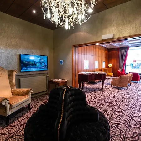 The Ambassador 4*