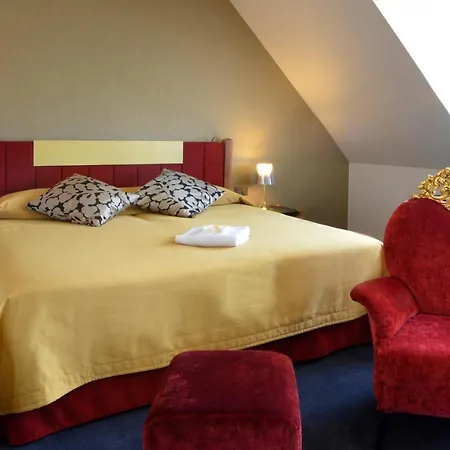 The Ambassador 4*