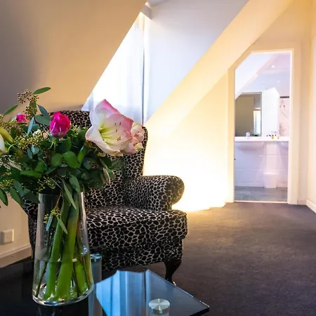 The Ambassador Hotel 4*