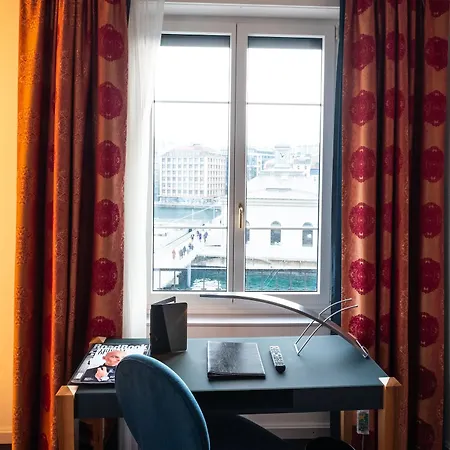 Hotel The Ambassador 4*